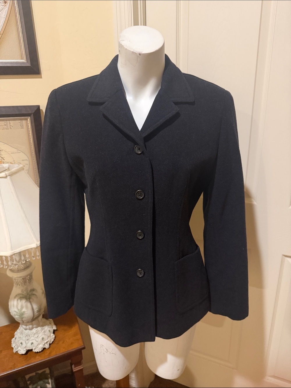 Lauren Ralph Lauren Wool/nylon/angora Black Women's Button Front Jacket. Size 8